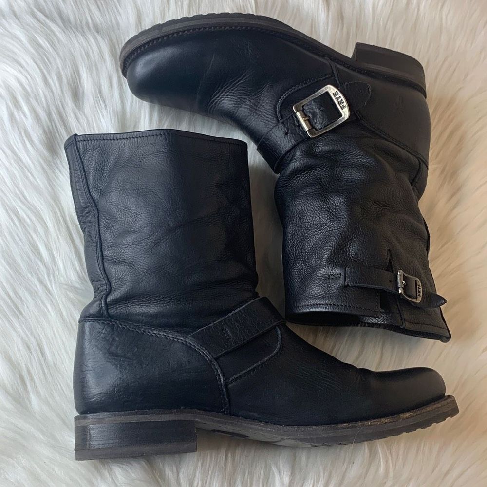 Frye Womens Veronica Short Bootie
Boots Black Leather Slouchy Moto
Ankle Boots S - Picture 14 of 16